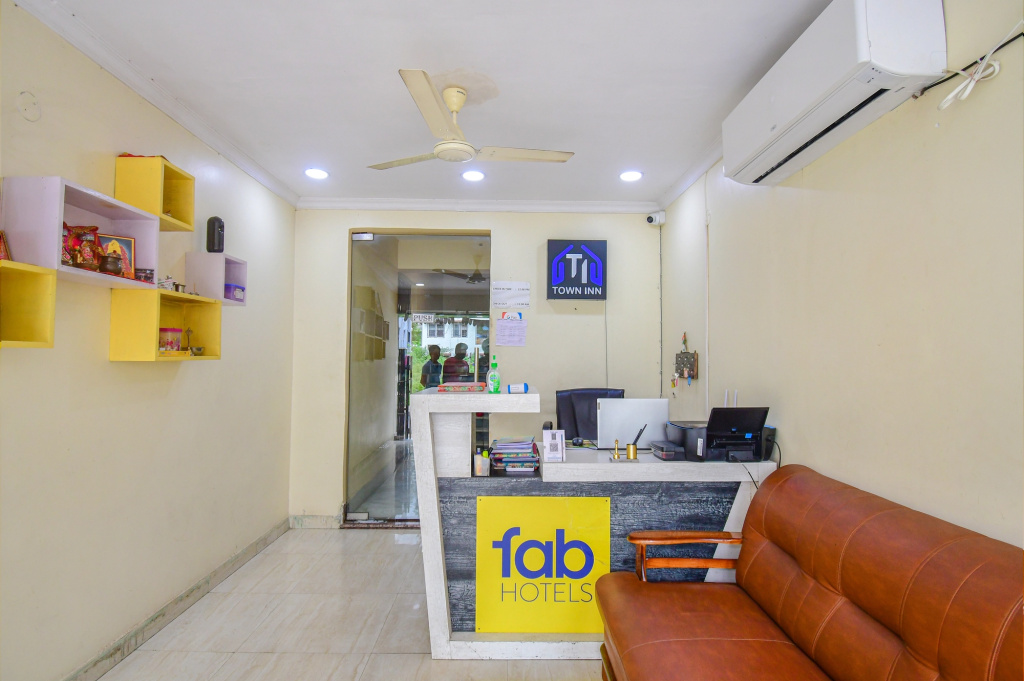 FabHotel Town Inn