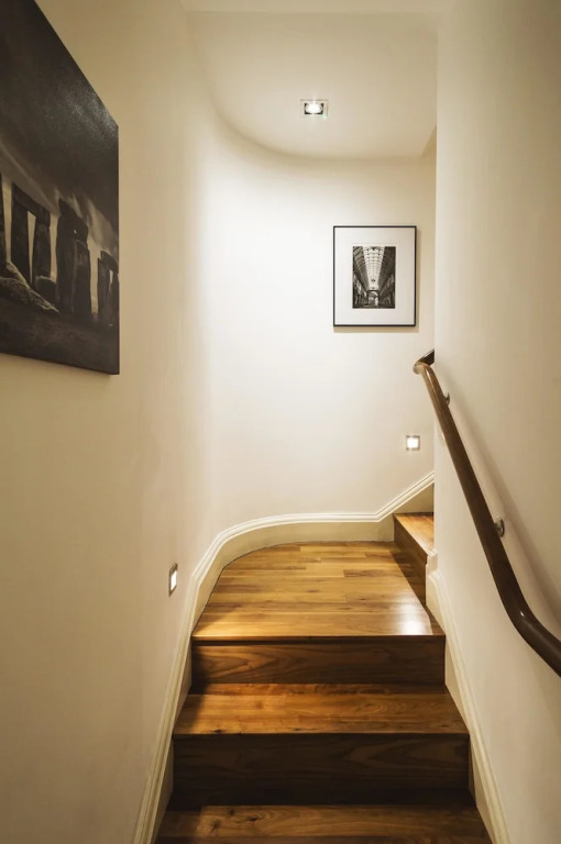 Palace View - Two Bedroom Apartment