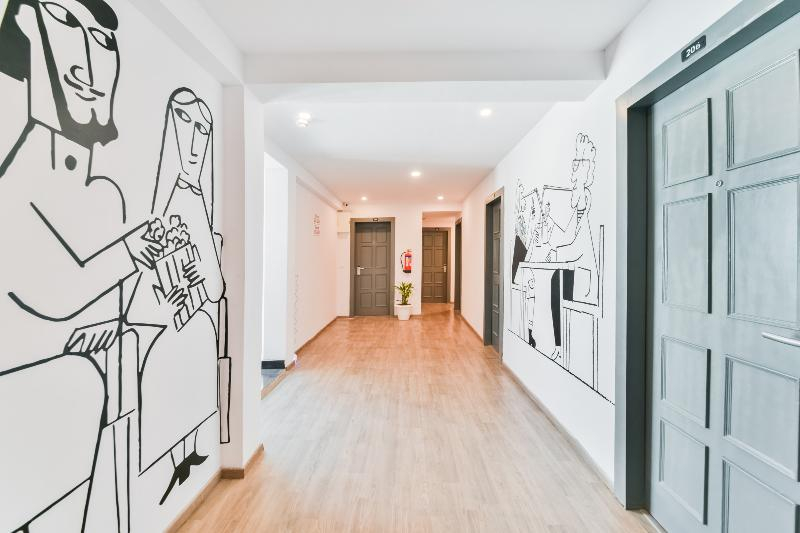 OYO Townhouse 323 Sector 9 Hiran Magri