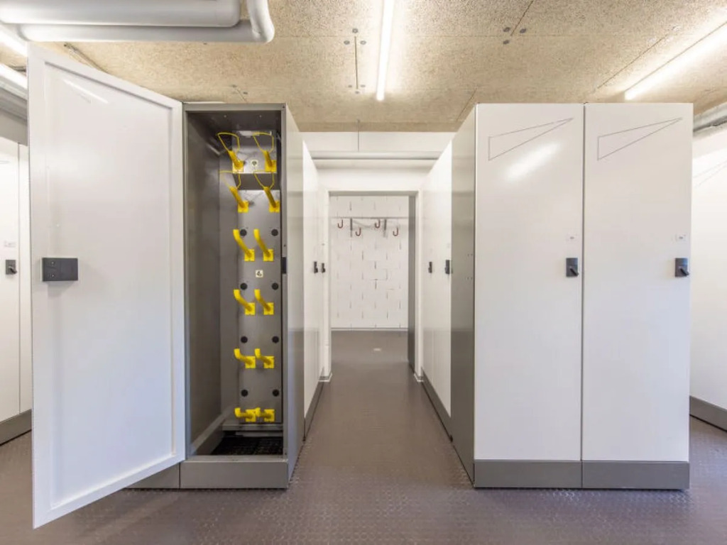 Swisspeak Dent Blanche Wheelchair Access Ayer