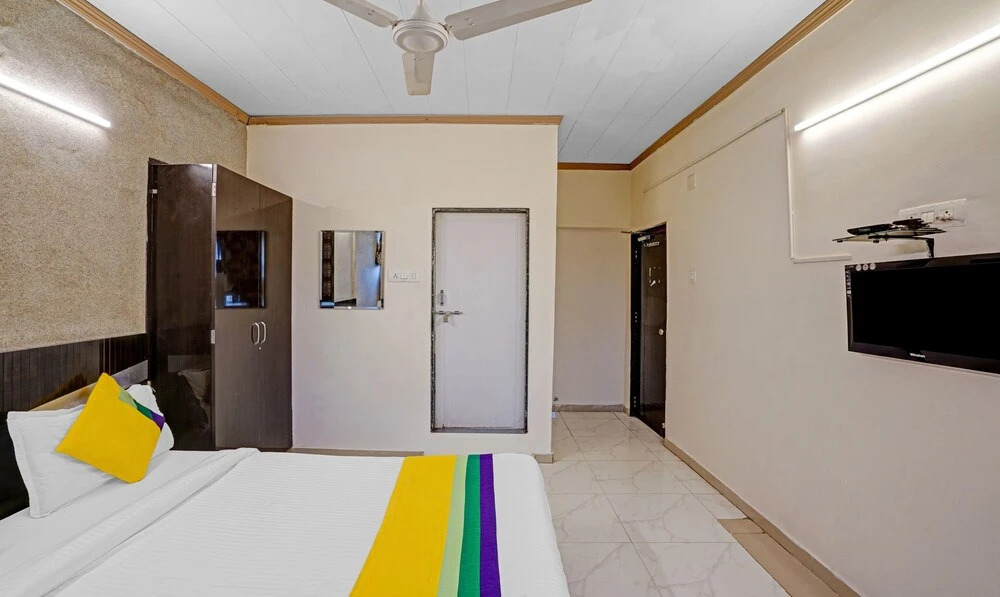 Hotel Aakash by Treebo Hotels