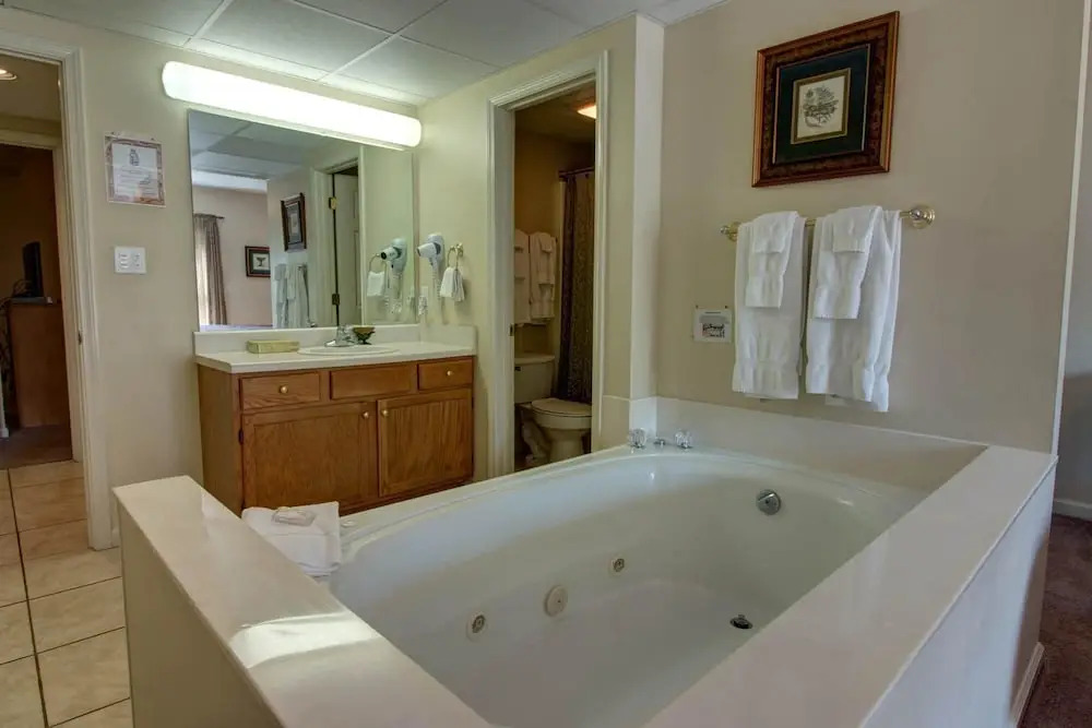 Whispering Pines 414