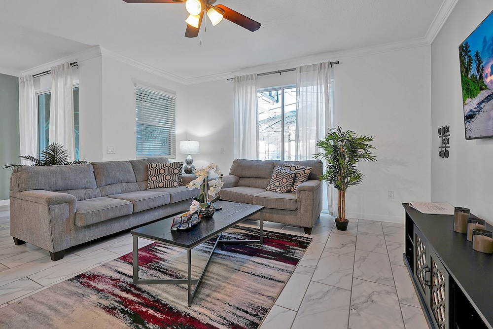 Top Rated 4BR Home