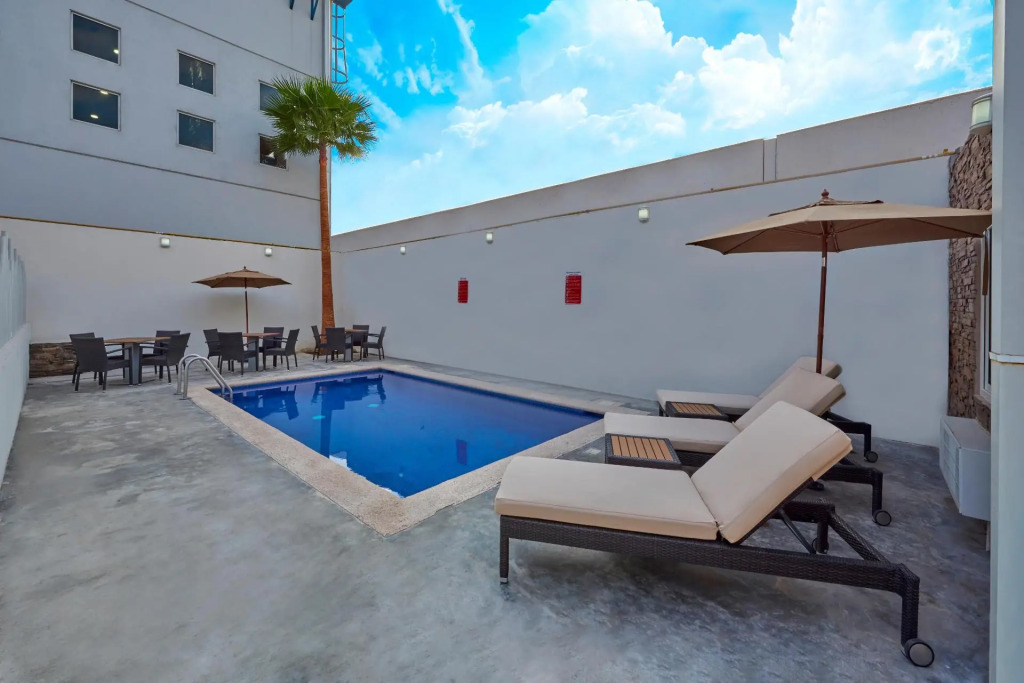 Extended Suites Monterrey Aeropuerto