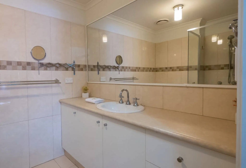 Sanctuary Lake Apartments