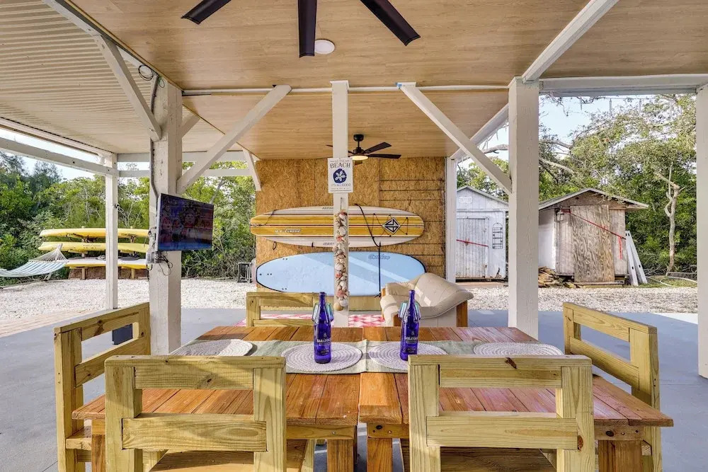 Private Beach: 'hidden Shack By the Bay' in Ruskin