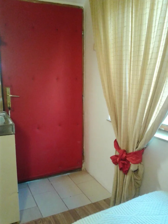 Studio in Belgrade, With Wonderful City View, Enclosed Garden and Wifi Near the Beach