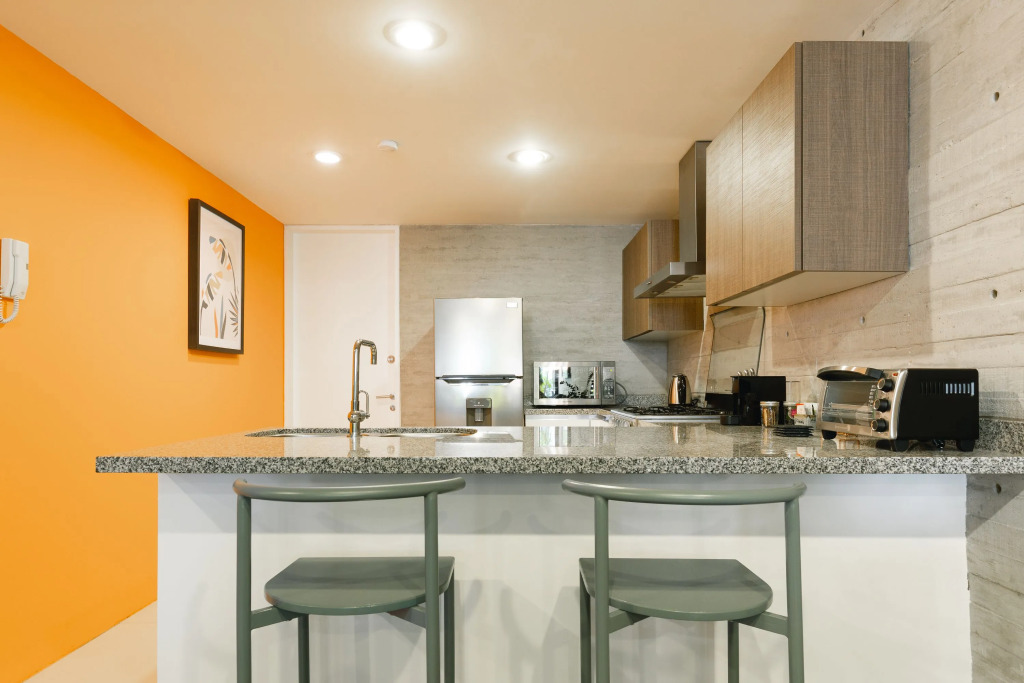 Casai Huge and Incredible 2BR 2BA Apt in the Heart of La Condesa
