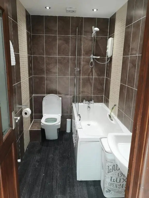 High Gables Apartment 2