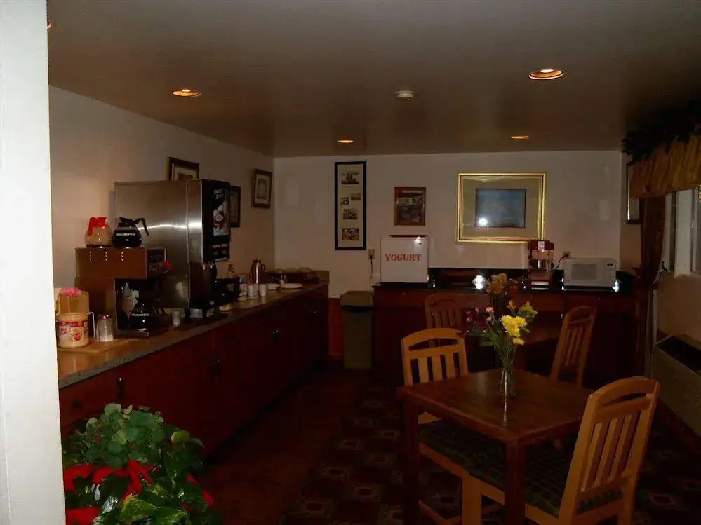 Apollo Motor Inn