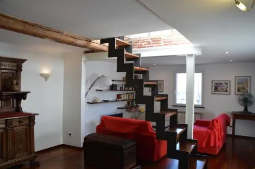 Sunflower Apartment with private terrace parking and lift