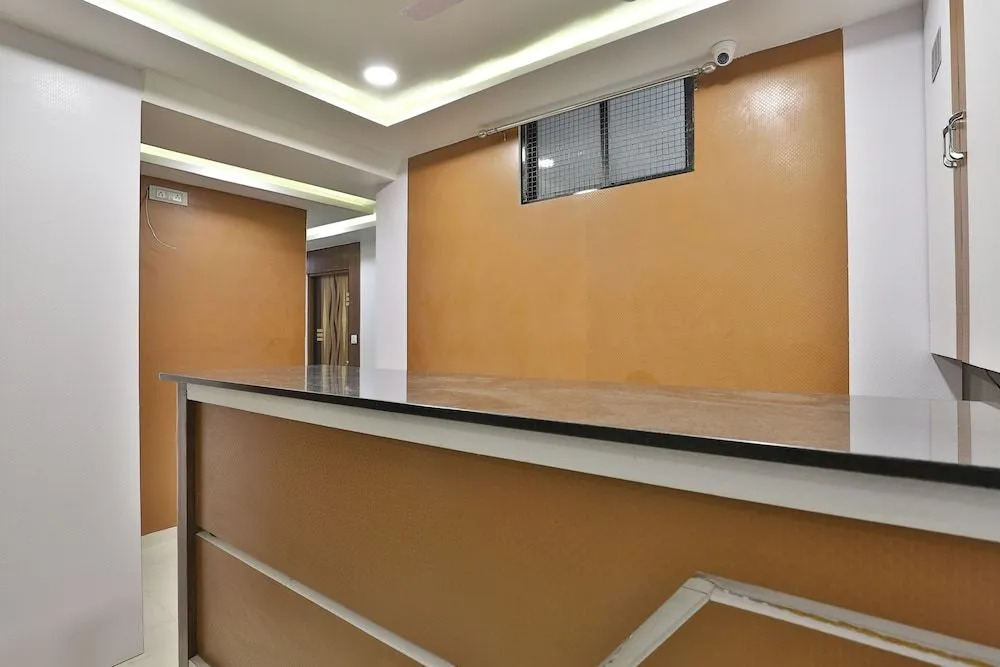OYO 35508 Dev Palace