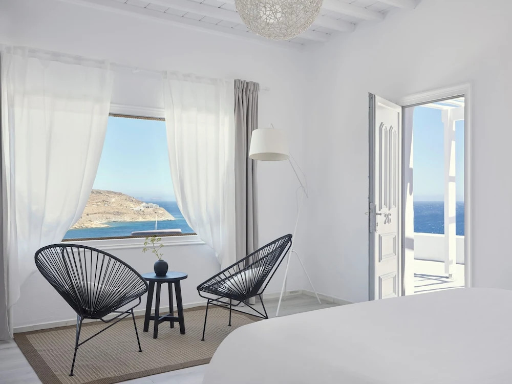 Vamos Mykonos