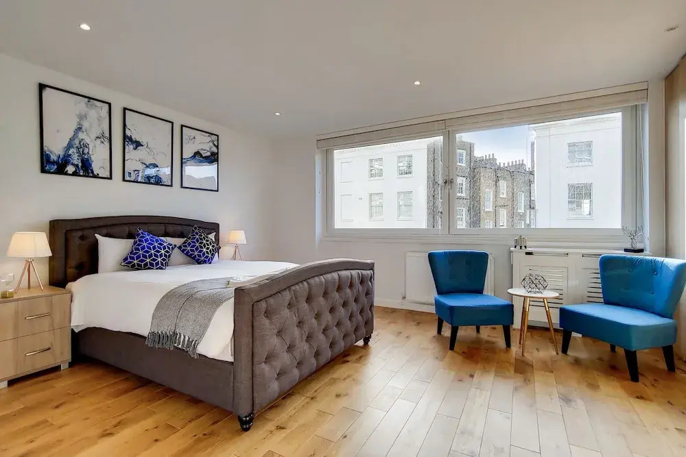 Stunning 4 Bed & 4 Bath House- Hyde Park