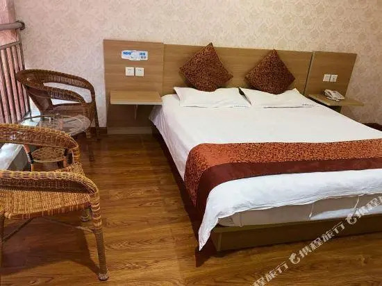 Changshu Junyue Business Inn