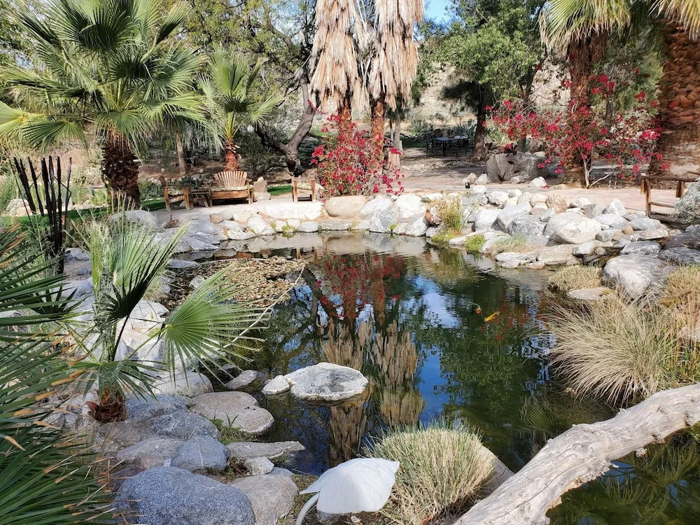 Bubbling Wells Oasis
