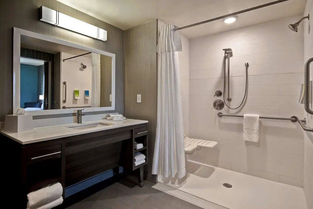 A Victory Inn & Suites Bowling Green