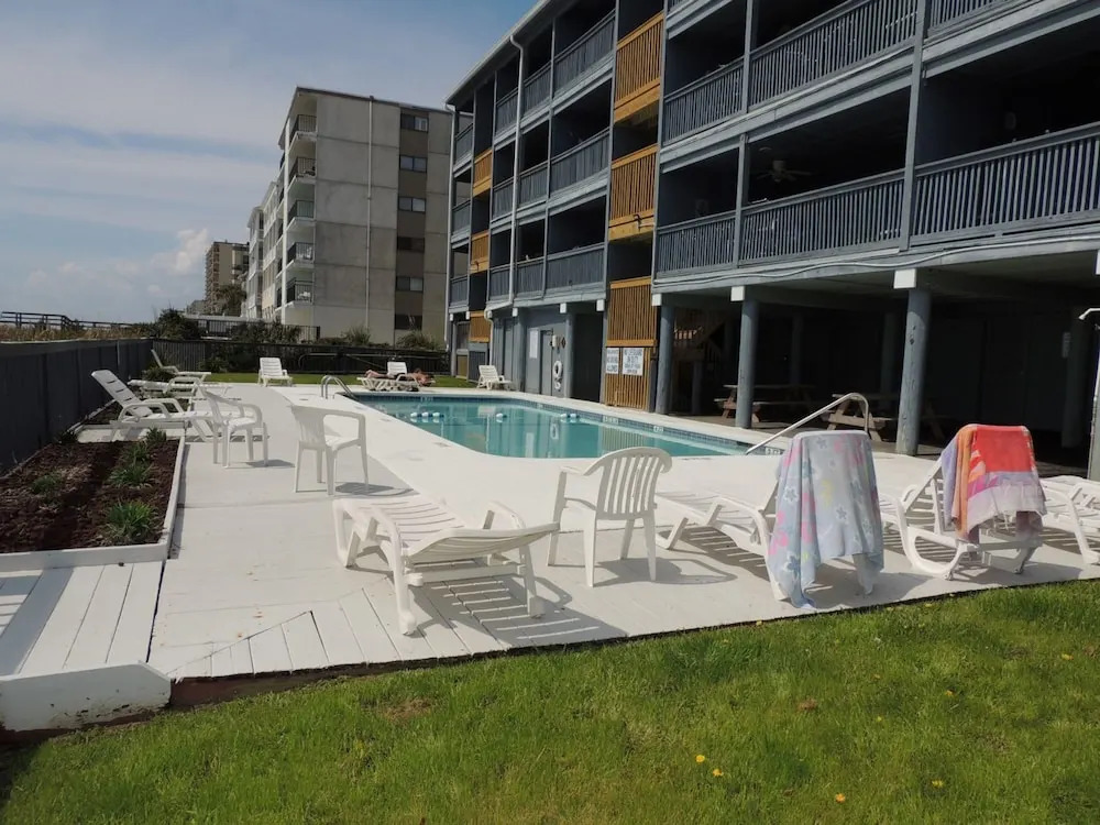 Windy Shores I #103 Ocean Front