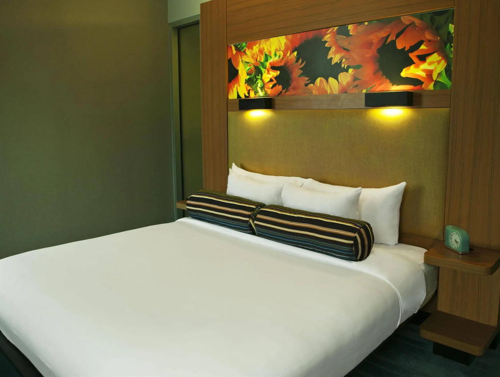Aloft by Marriott Minneapolis