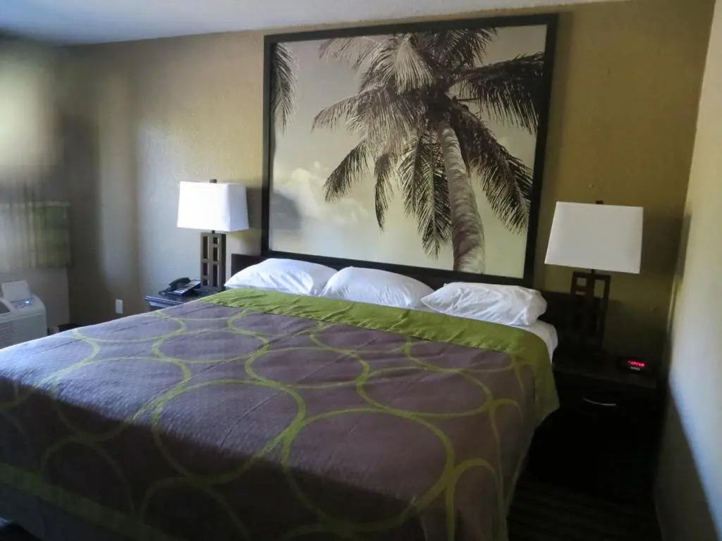 Stay Inn & Suites