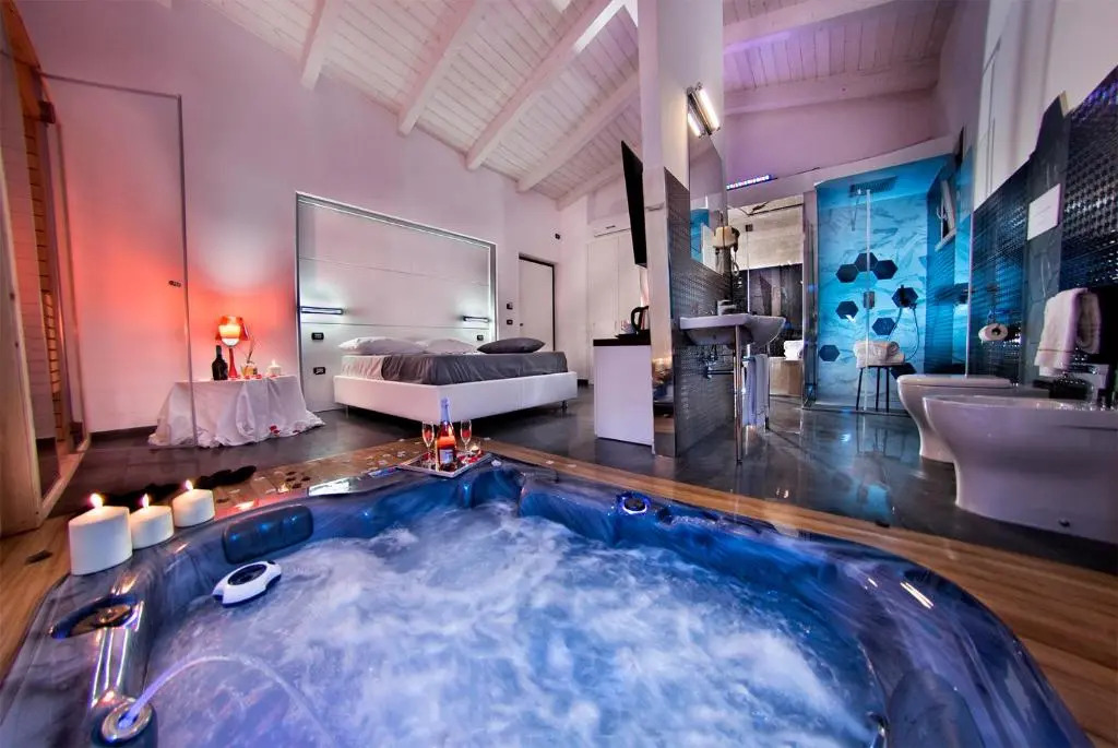 X Hotel