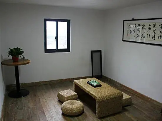 suzhouWest Alley Qiju（dongshanjingqudian)