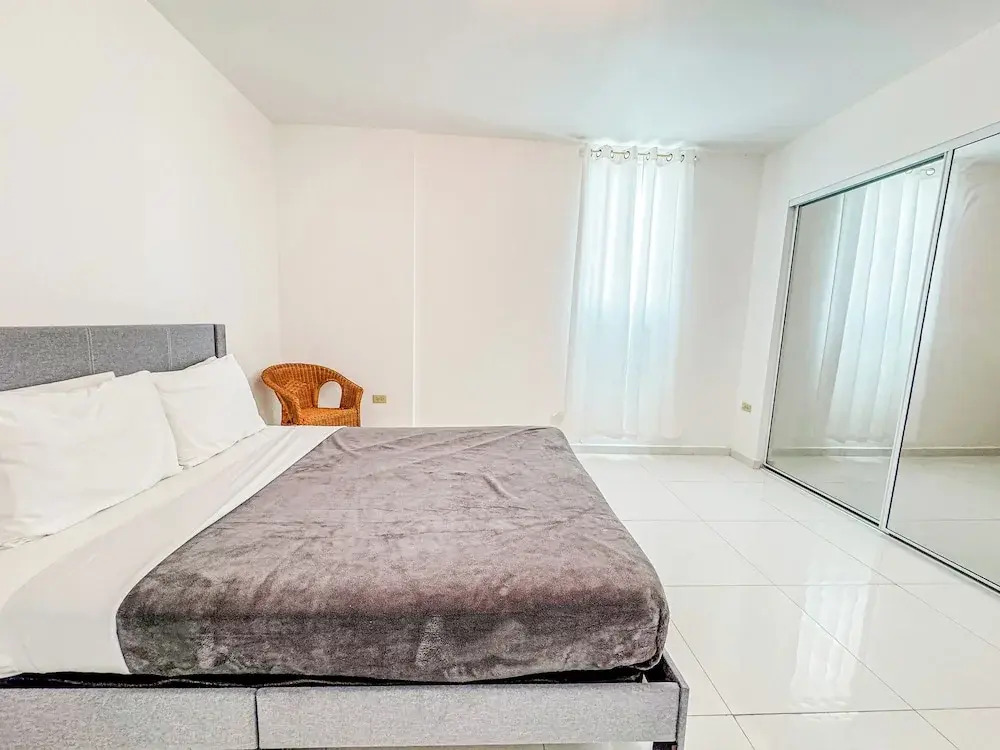 Arecibo Hotel 3202