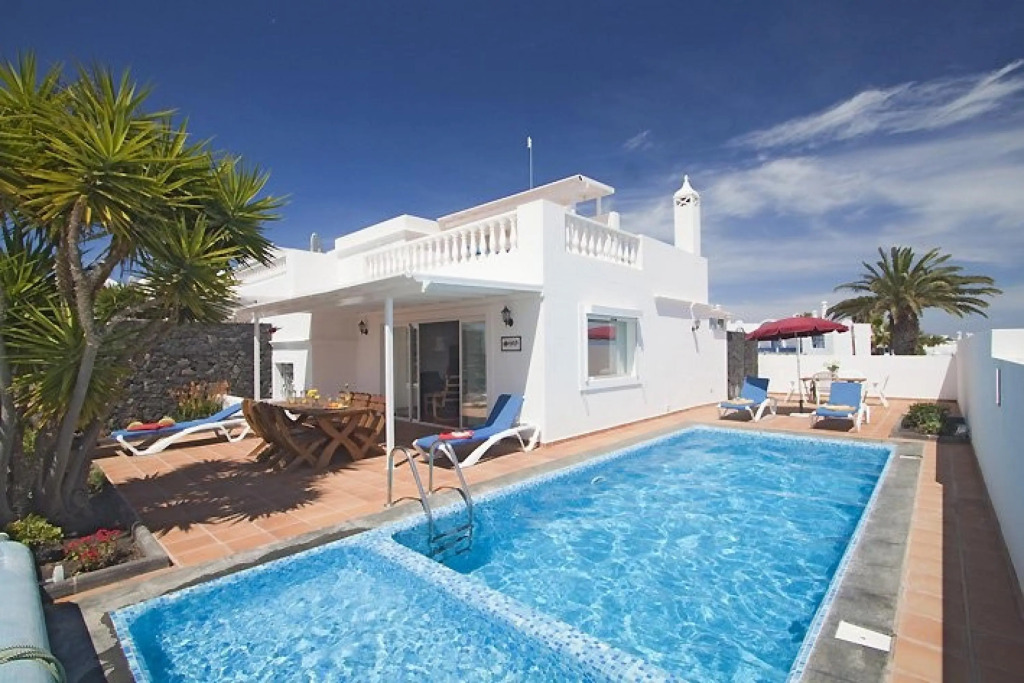 Seajay (L1) In Tias With 3 Bedrooms And 2 Bathrooms