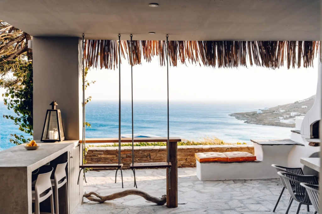 Maison Simone with private heated infinity pool & spectacular sea view