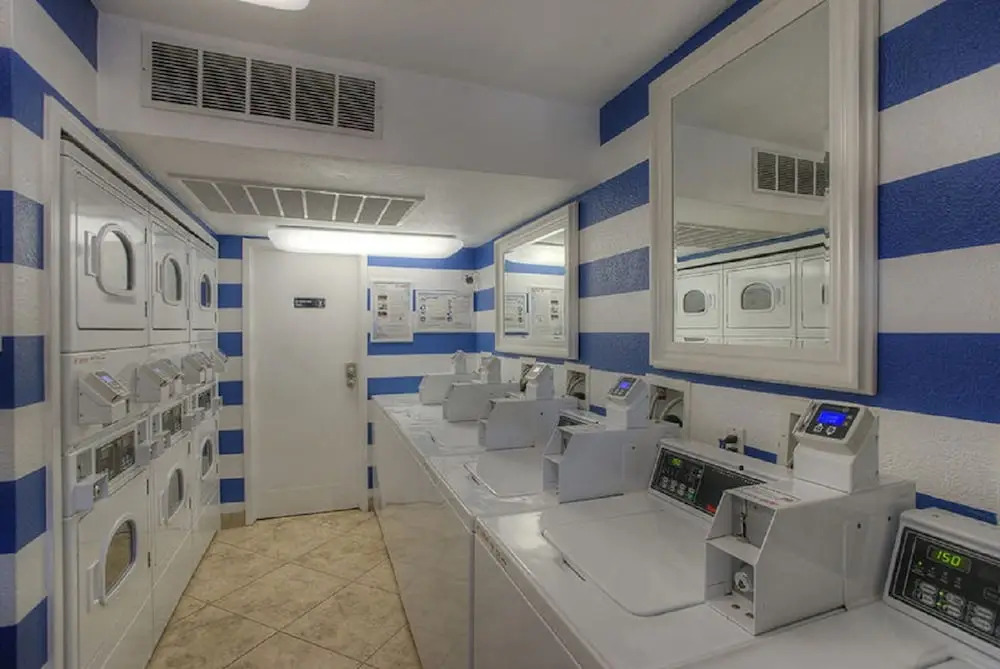 Park Suites at 118 - One Bedroom Apartment