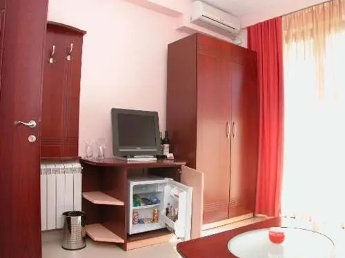 Villa Mia Suites