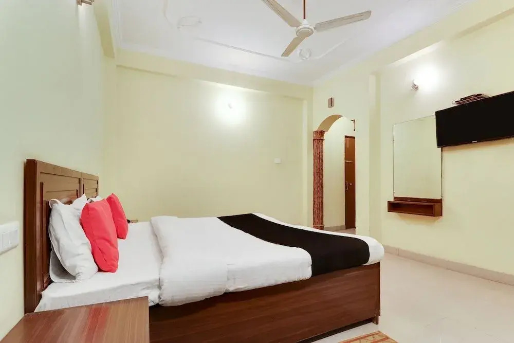 Capital O 43516 Dream World Resort