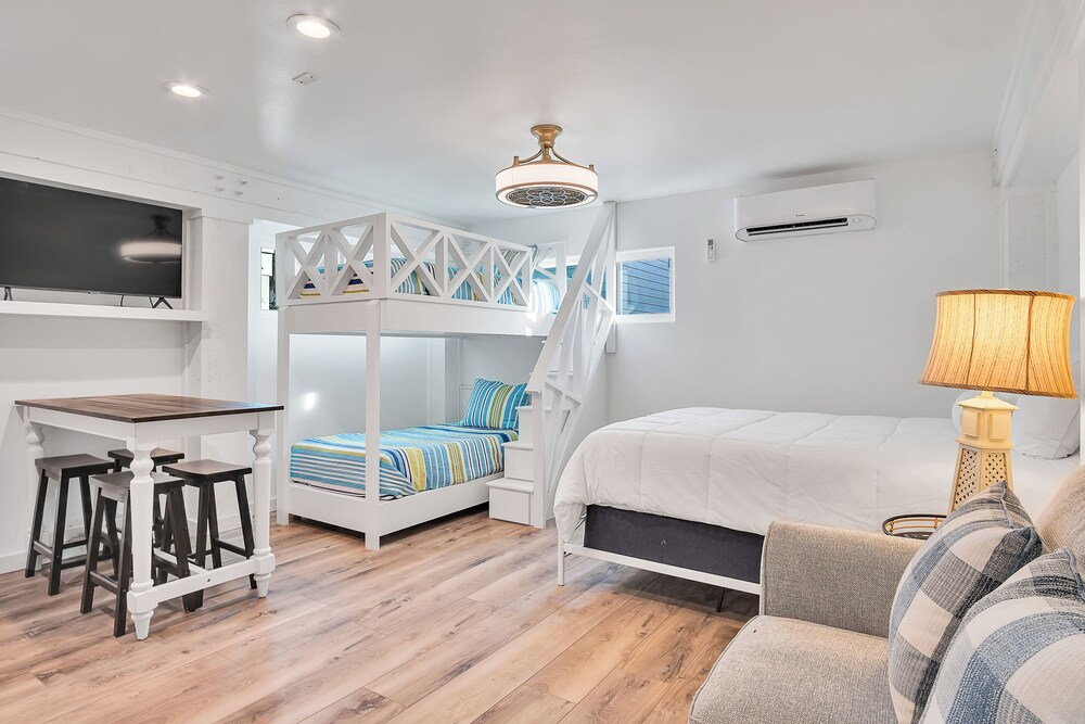 Holy Moly by Silver Sands Vacation Rentals