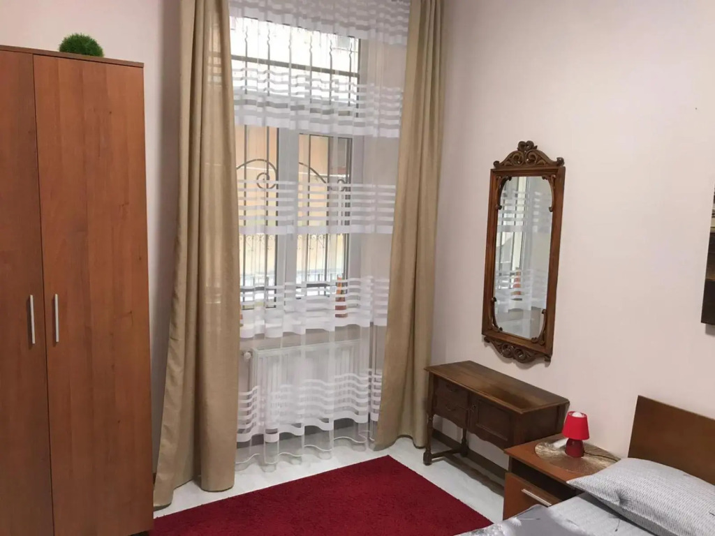 Two-bedroom apartment in 10 min to the Opera Theatre