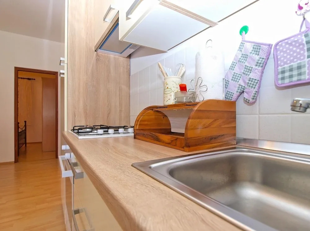 Apartment 1407