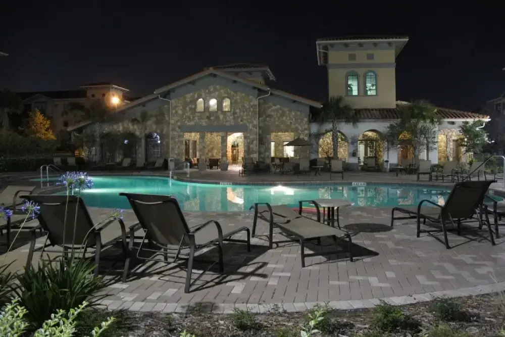907 Bella Piazza