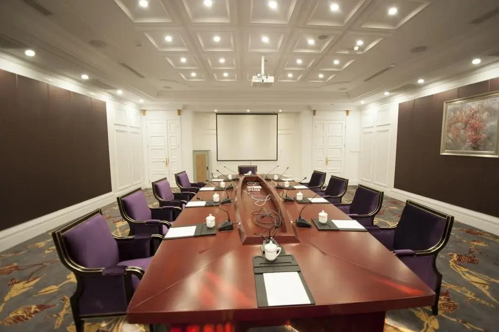 Tai Shan Xinhezuo Hotel