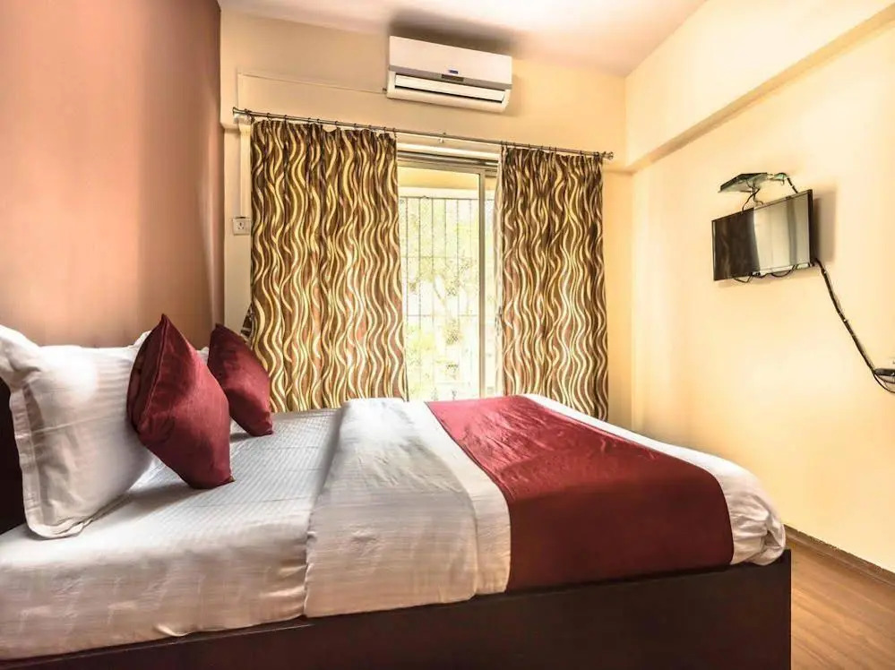 OYO Apartments BKC Kalanagar