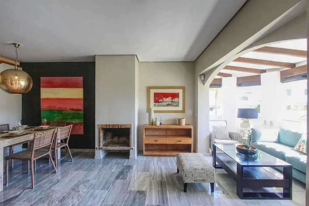 1152 Beachfront 2 Family Apartments 6 Bedr. Sleeps 15