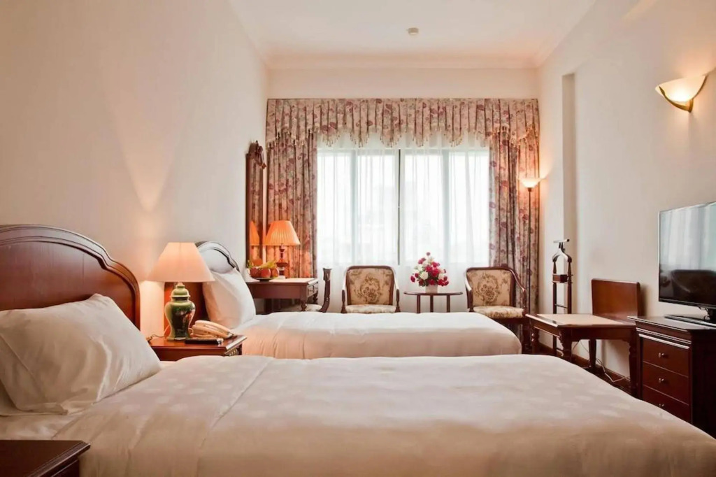 Green Hotel