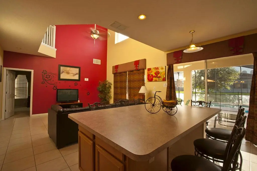 Disney Dreams come true - affordable 7-bdrm house with private pool!