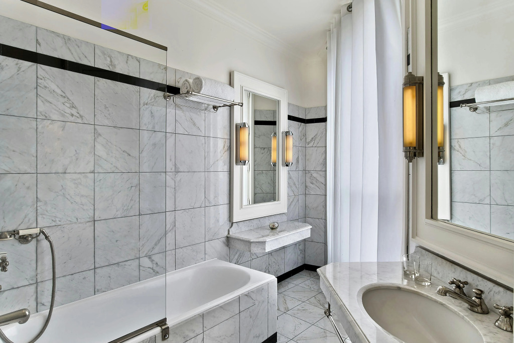 Le Dokhans Paris Arc de Triomphe, a Tribute Portfolio Hotel