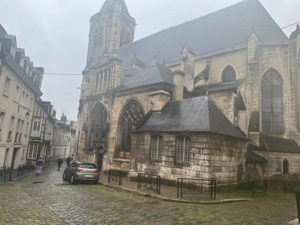 Petit F2 fonctionnel plein centre et proche gare