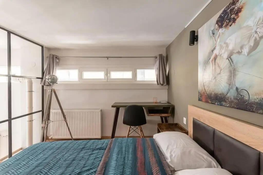 Industrial Loft near Seaside W 200Mbps