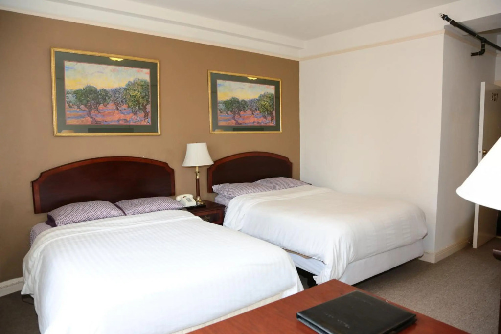 Nash Hotel