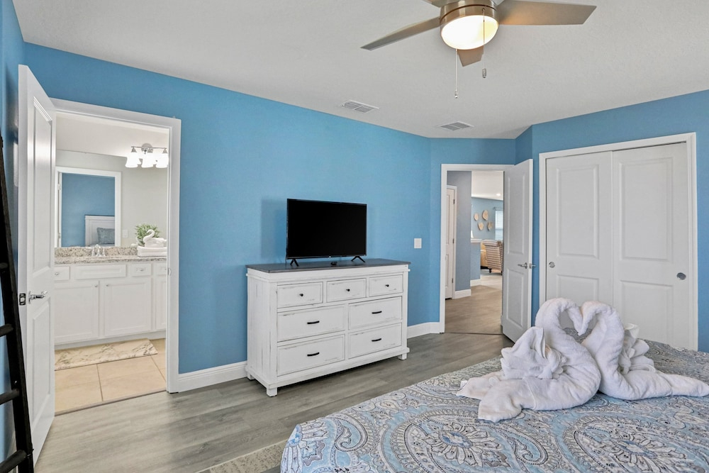 Relax & Play Resort Villa | Magical 6-Bedroom Retreat Near Disney