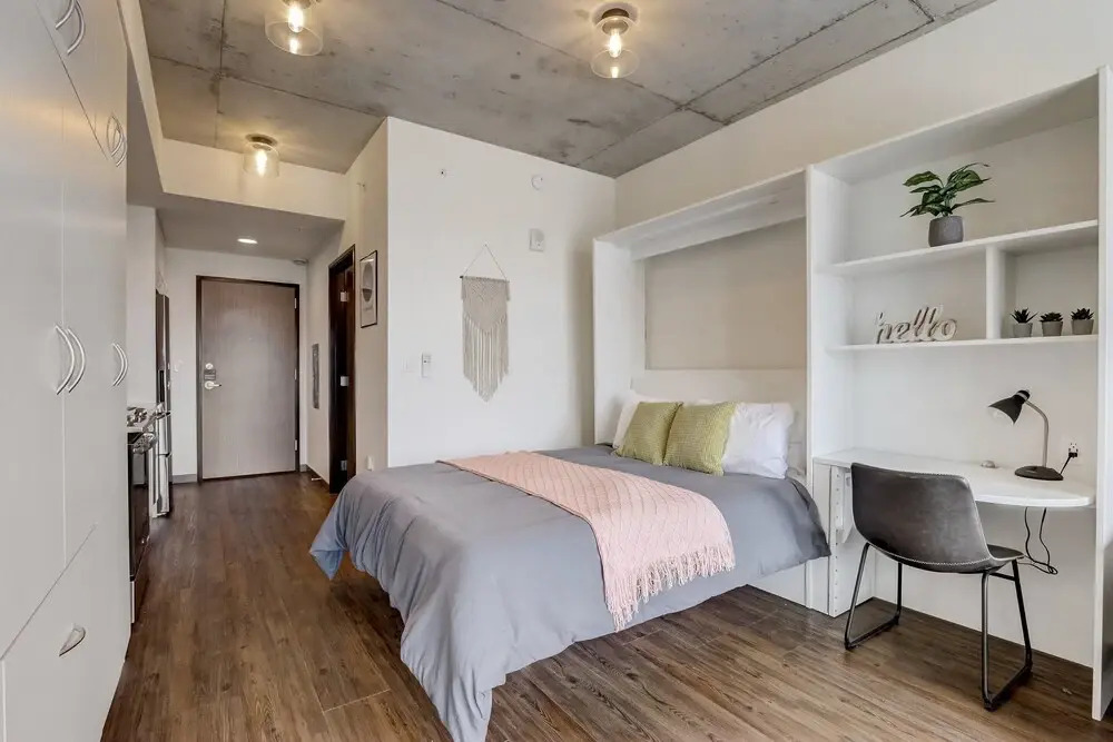 FRONTDESK Urbanite Apts Lower East Side Milwaukee