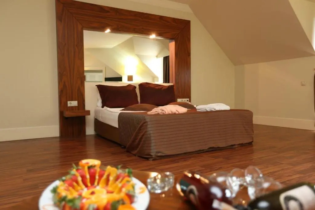 Курорт Meder Resort Hotel