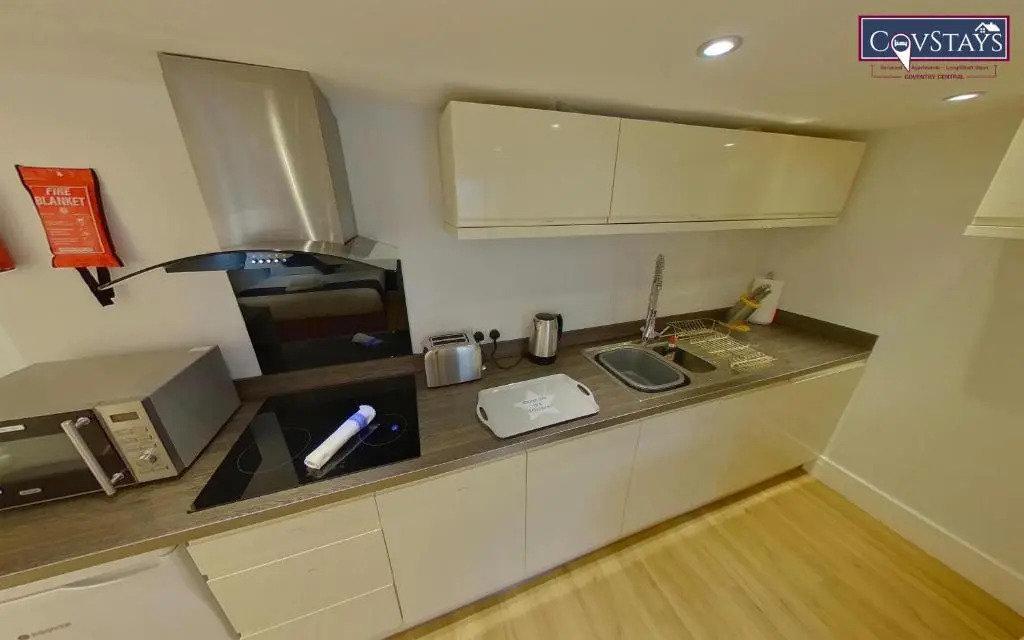 Cosy Escape - Studio Apartment in Coventry City Centre
