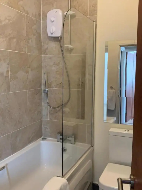 Sherwood- Nottingham Castle- Contractors- Free Parking- Long and Short Stays